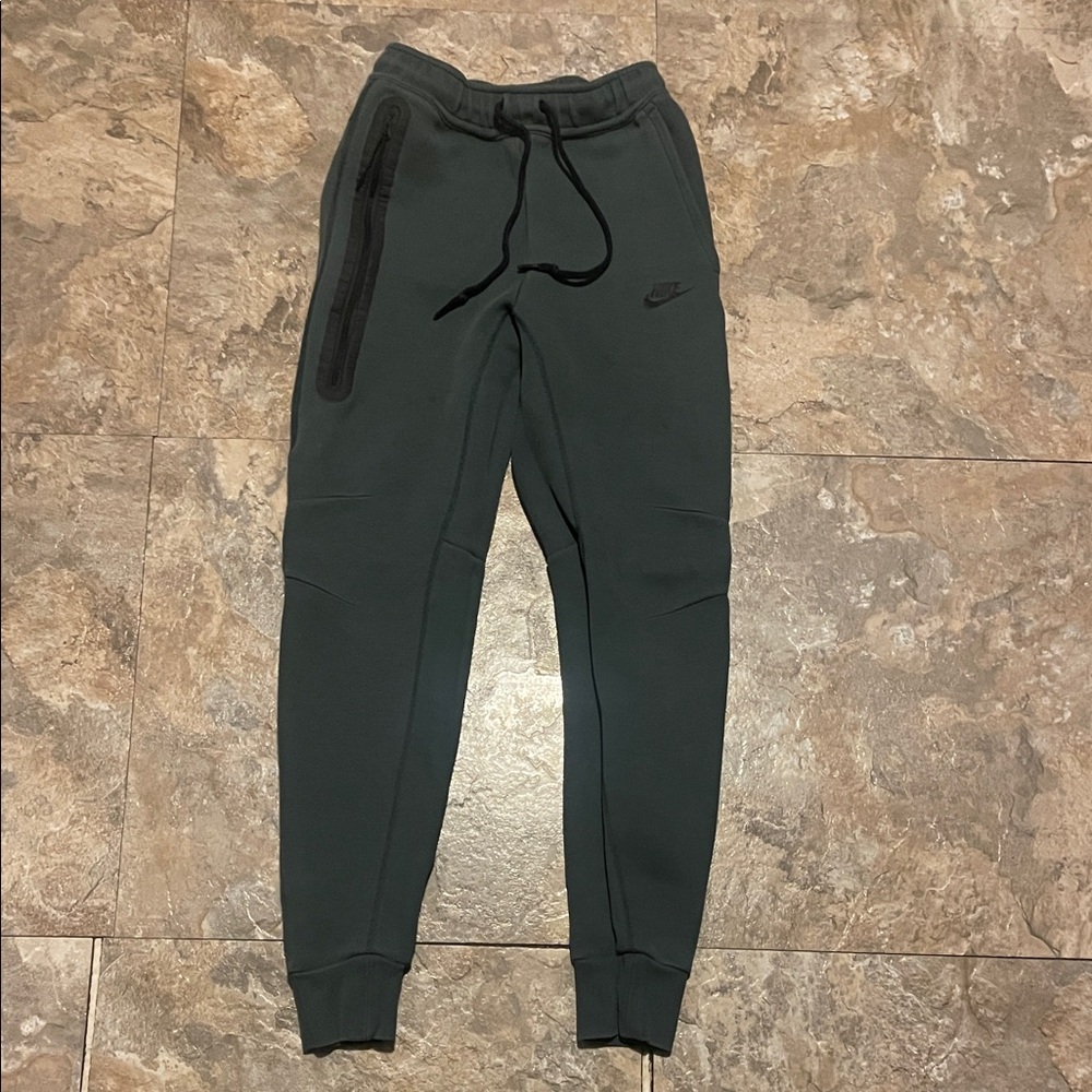 Nike Men's XS Dark Green Joggers